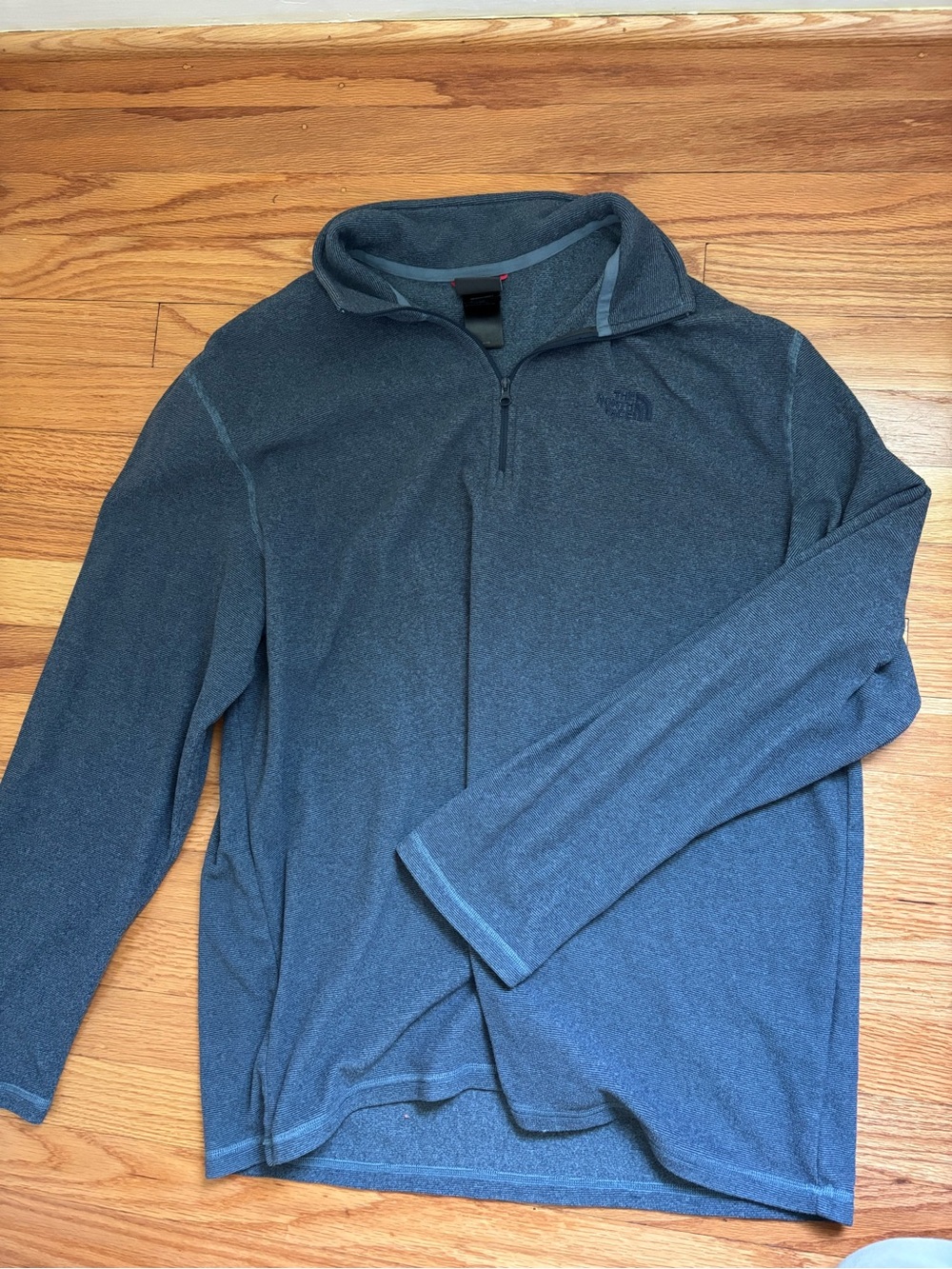 The North Face Men's Slate Blue Quarter-Zip Fleece Pullover